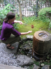 Washing before tea ceremony